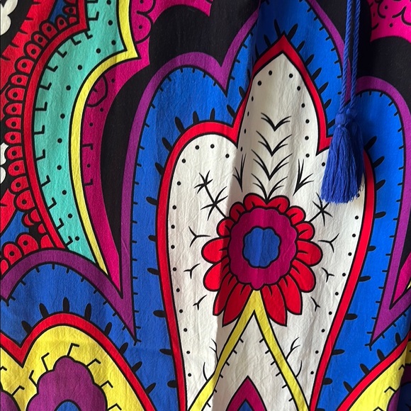 Eye Catching Vibrant, Patterned Maxi Skirt - Picture 3 of 9